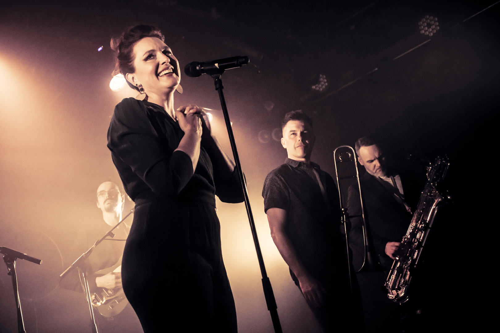 Robyn Bennett live — La Maroquinerie